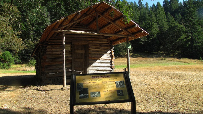 Zane Grey Cabin on the Rogue River