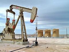 Photo of an Oil Rig in New Mexico