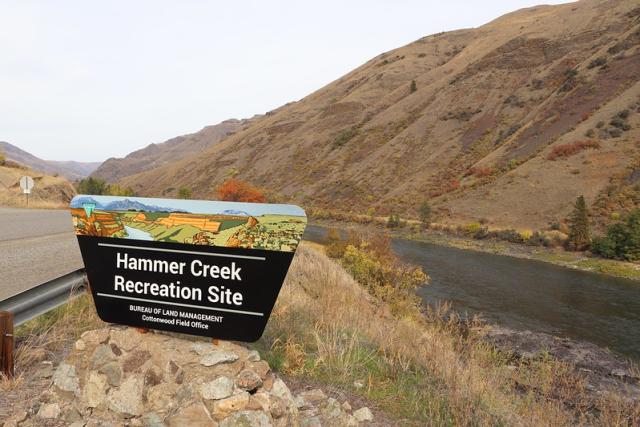 Sign at Hammer Creek