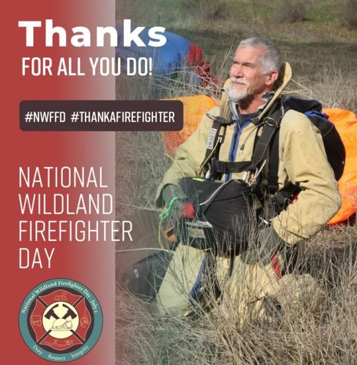 A man in a smokejumper suit